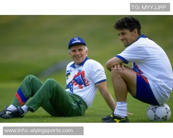 少年足球训练提升技巧与团队合作能力的全面指南 少年足球训练提升技巧与团队合作能力的全面指南